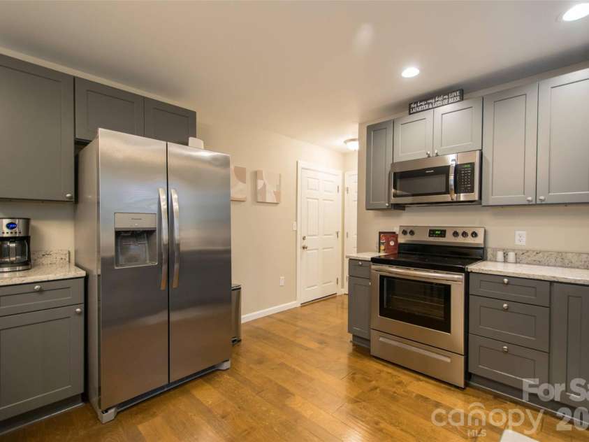 309 Jenna Clare Lane, Asheville, NC 28803.  MLS# CAR4428710, YatesRealty ID 55229. 