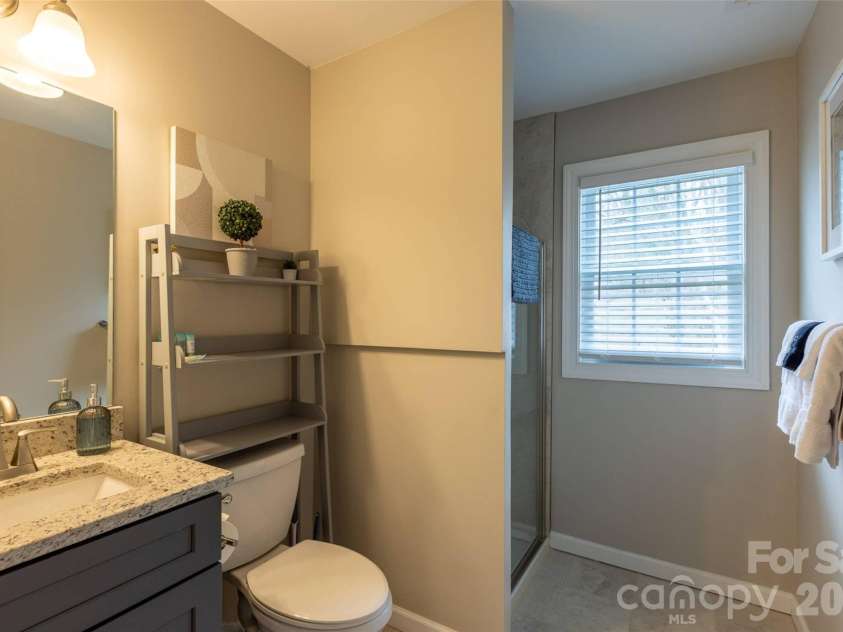 309 Jenna Clare Lane, Asheville, NC 28803.  MLS# CAR4428710, YatesRealty ID 55229. 