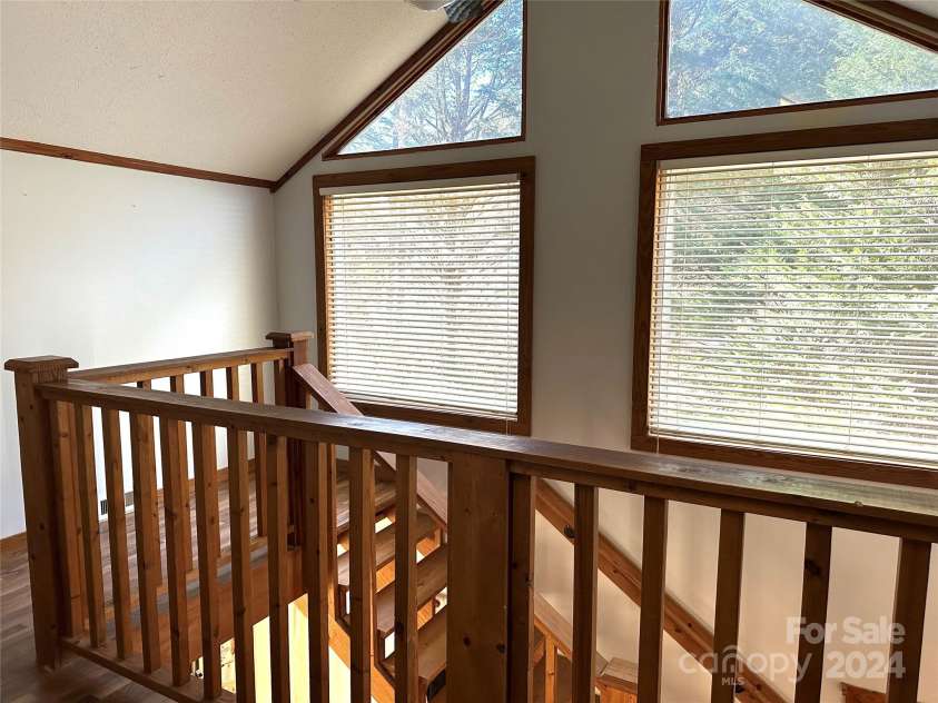 12 Hilltop Lane, Columbus, NC 28722.  MLS# CAR4203716, YatesRealty ID 5523. 