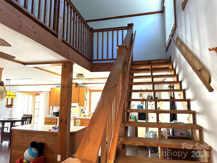 12 Hilltop Lane, Columbus, NC 28722.  MLS# CAR4203716, YatesRealty ID 5523. 