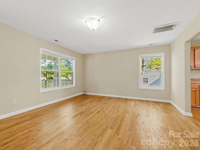 81 Crayton Road, Asheville, NC 28803.  MLS# CAR4432139, YatesRealty ID 55230. 