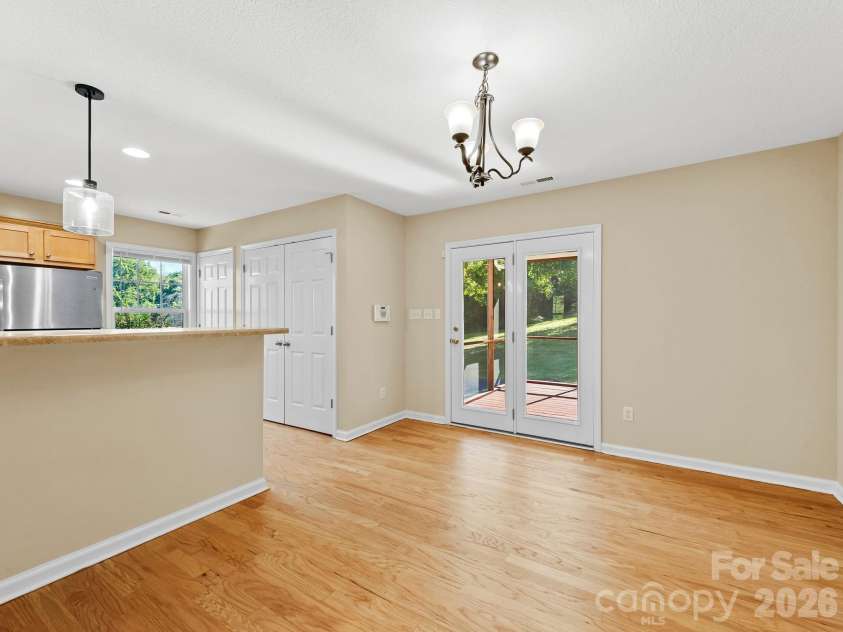 81 Crayton Road, Asheville, NC 28803.  MLS# CAR4432139, YatesRealty ID 55230. 