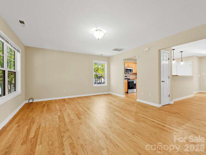 81 Crayton Road, Asheville, NC 28803.  MLS# CAR4432139, YatesRealty ID 55230. Beautiful HWF