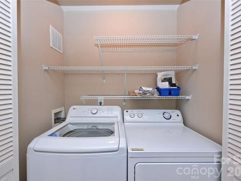 1344 Edgewater Drive, Charlotte, NC 28210.  MLS# CAR4431660, YatesRealty ID 55231. 