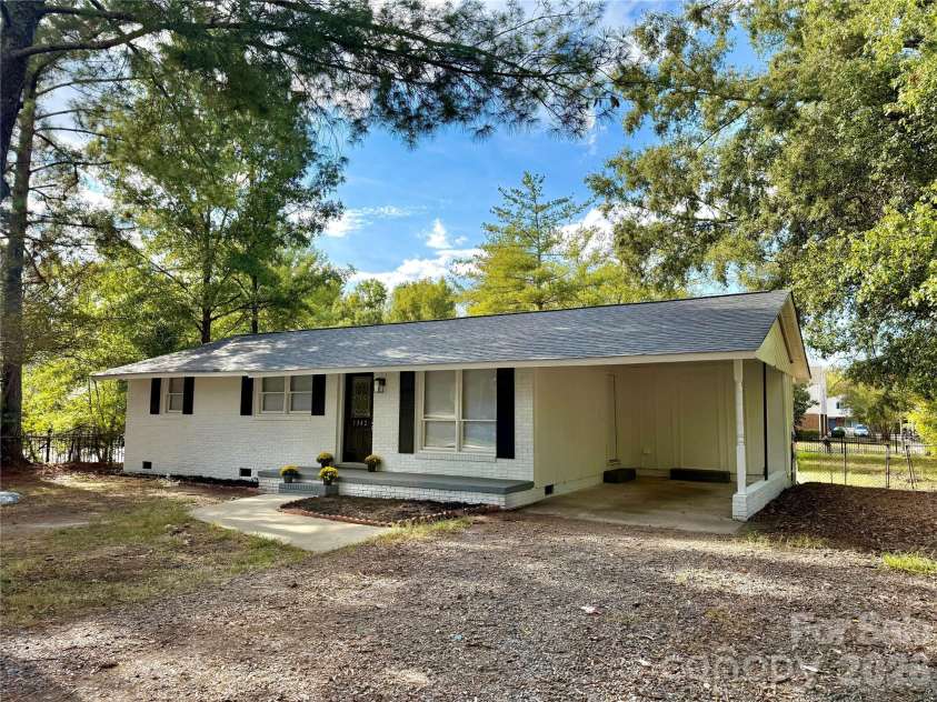 1342 McCullough Street, Rock Hill, SC 29730.  MLS# CAR4432366, YatesRealty ID 55233. 