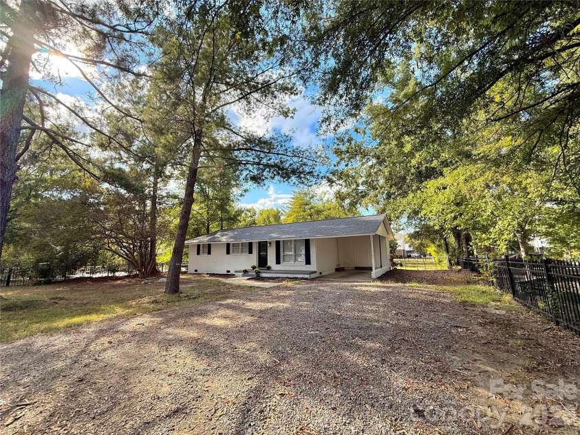 1342 McCullough Street, Rock Hill, SC 29730.  MLS# CAR4432366, YatesRealty ID 55233. 