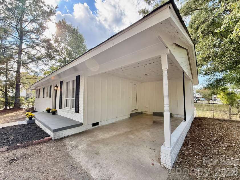1342 McCullough Street, Rock Hill, SC 29730.  MLS# CAR4432366, YatesRealty ID 55233. 