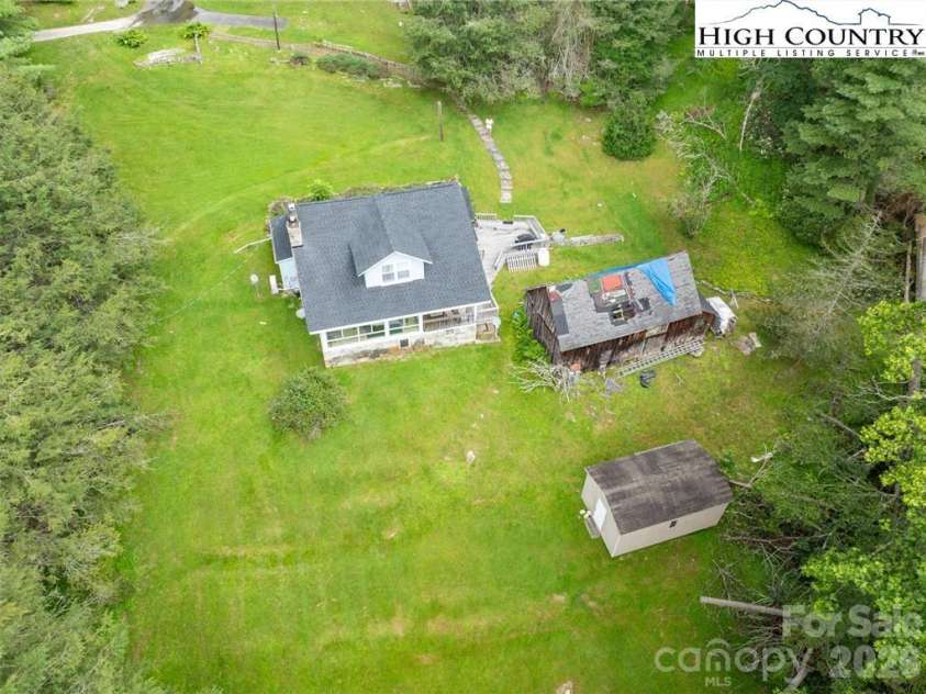 230 West Cove Lane, Boone, NC 28607.  MLS# CAR4432382, YatesRealty ID 55237. 