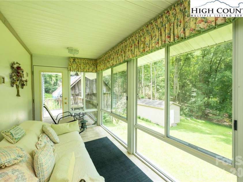 230 West Cove Lane, Boone, NC 28607.  MLS# CAR4432382, YatesRealty ID 55237. 