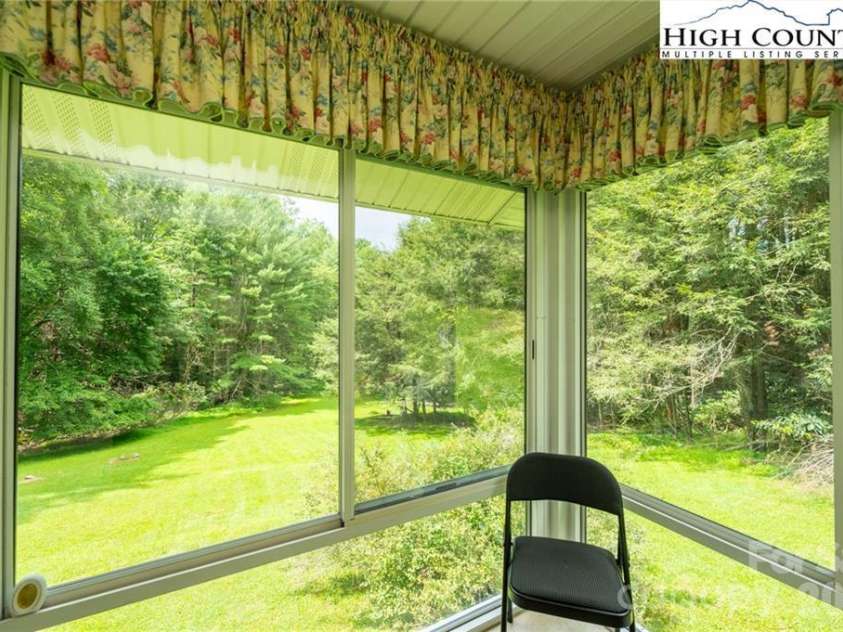 230 West Cove Lane, Boone, NC 28607.  MLS# CAR4432382, YatesRealty ID 55237. 