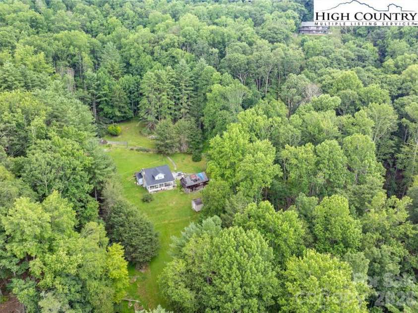 230 West Cove Lane, Boone, NC 28607.  MLS# CAR4432382, YatesRealty ID 55237. 
