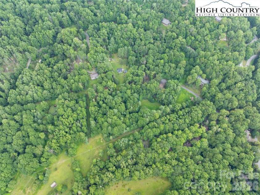 230 West Cove Lane, Boone, NC 28607.  MLS# CAR4432382, YatesRealty ID 55237. 