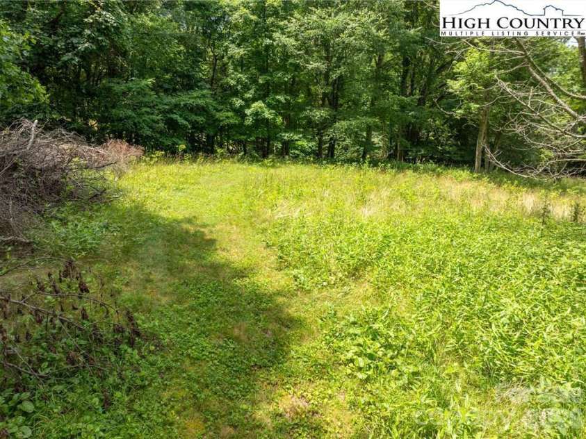 230 West Cove Lane, Boone, NC 28607.  MLS# CAR4432382, YatesRealty ID 55237. 