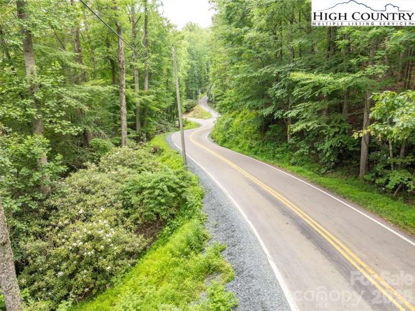 230 West Cove Lane, Boone, NC 28607.  MLS# CAR4432382, YatesRealty ID 55237. 