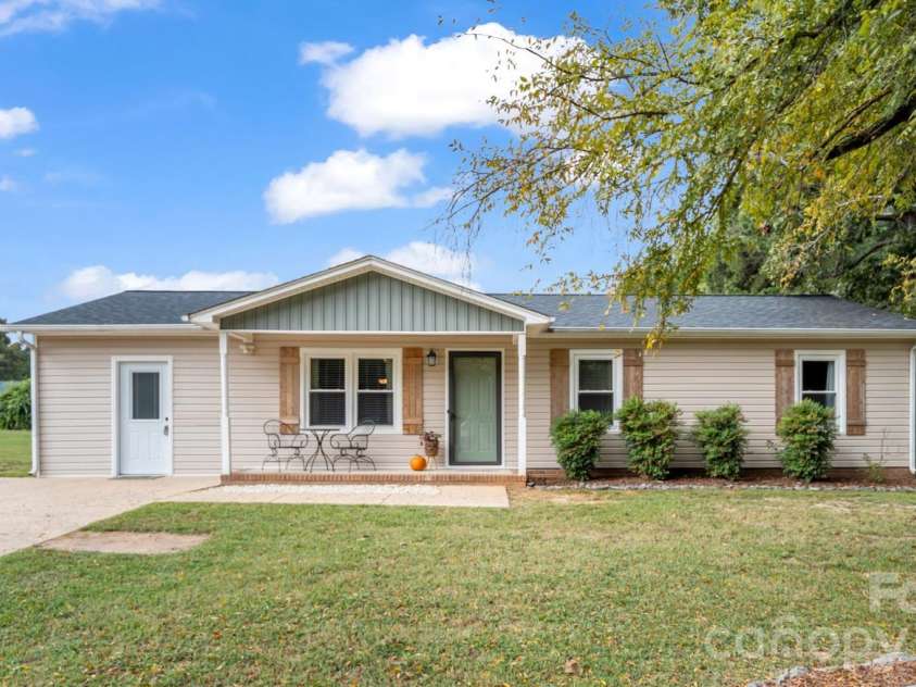 112 Roseborough Road, Grover, NC 28073.  MLS# CAR4432378, YatesRealty ID 55239. 