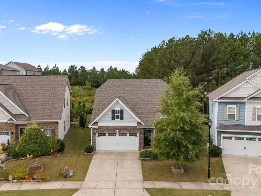 515 Stickley Place, Lancaster, SC 29720.  MLS# CAR4307890, YatesRealty ID 5524. 