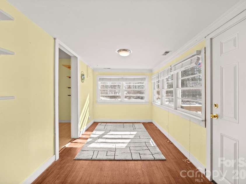 5394 S NC 16 Business Hwy Drive, Maiden, NC 28650.  MLS# CAR4342035, YatesRealty ID 5524. 
