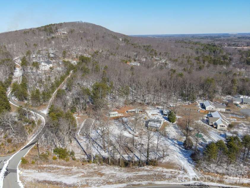 5394 S NC 16 Business Hwy Drive, Maiden, NC 28650.  MLS# CAR4342035, YatesRealty ID 5524. 