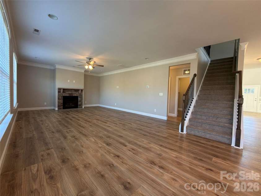 162 Blueview Road, Mooresville, NC 28117.  MLS# CAR4432152, YatesRealty ID 55240. 