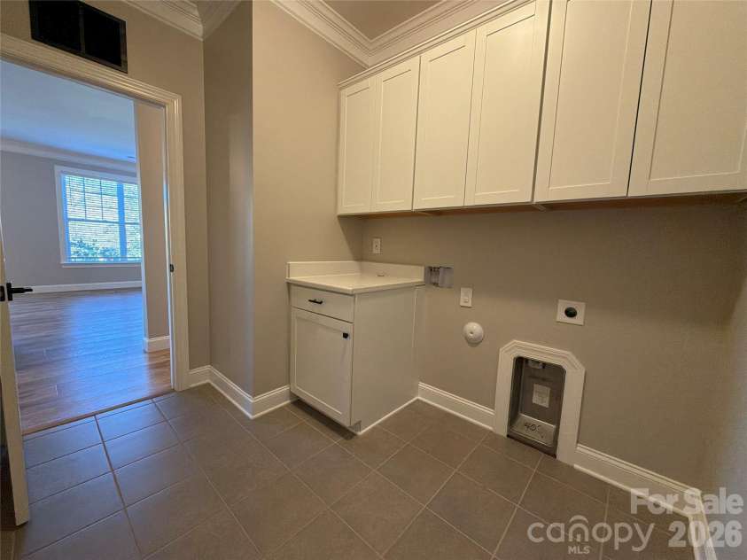 162 Blueview Road, Mooresville, NC 28117.  MLS# CAR4432152, YatesRealty ID 55240. 