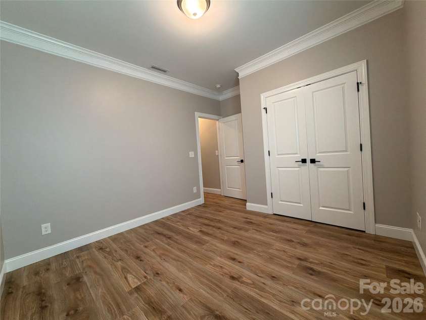 162 Blueview Road, Mooresville, NC 28117.  MLS# CAR4432152, YatesRealty ID 55240. 
