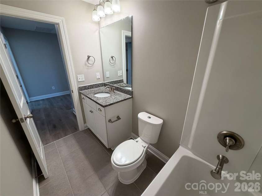 162 Blueview Road, Mooresville, NC 28117.  MLS# CAR4432152, YatesRealty ID 55240. 