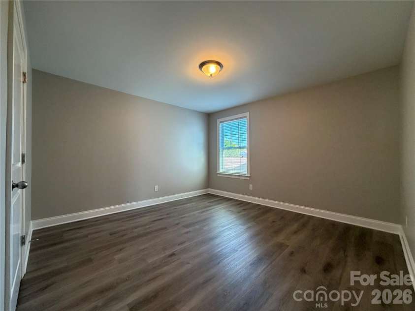 162 Blueview Road, Mooresville, NC 28117.  MLS# CAR4432152, YatesRealty ID 55240. 