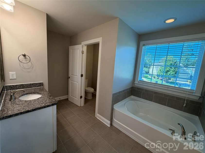 162 Blueview Road, Mooresville, NC 28117.  MLS# CAR4432152, YatesRealty ID 55240. 