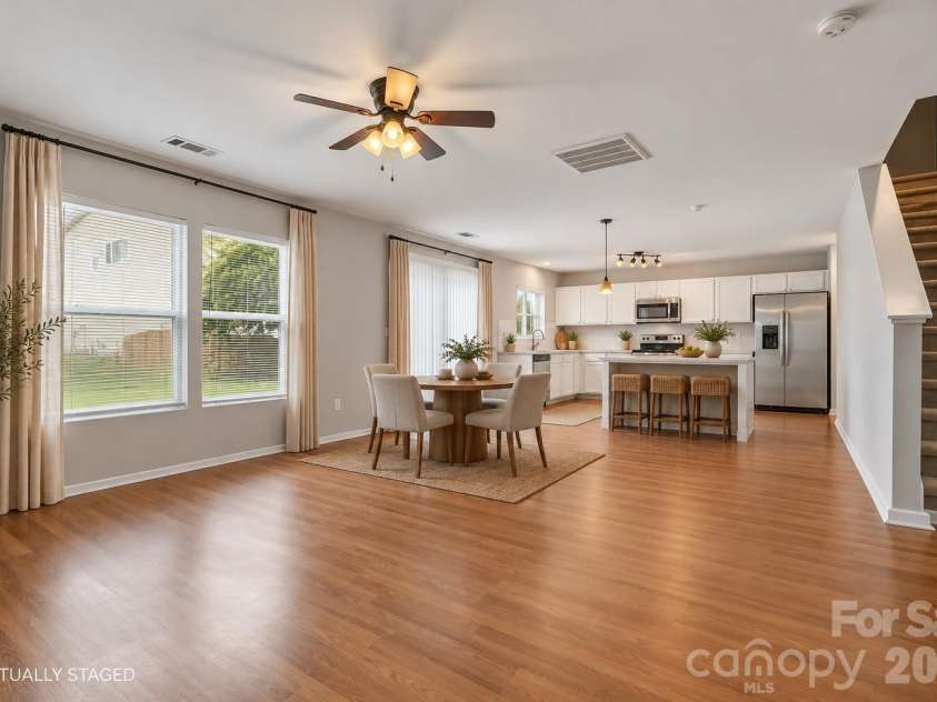 6215 Woodland Commons Drive, Charlotte, NC 28269.  MLS# CAR4432348, YatesRealty ID 55242. 