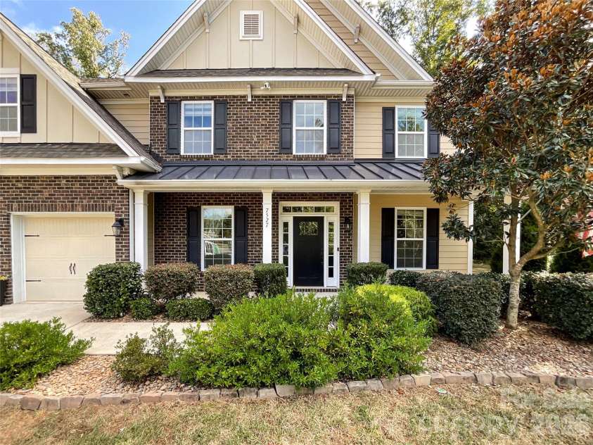 7527 Snowbird Court, Mint Hill, NC 28227.  MLS# CAR4432418, YatesRealty ID 55245. 
