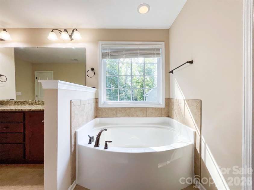 7527 Snowbird Court, Mint Hill, NC 28227.  MLS# CAR4432418, YatesRealty ID 55245. 