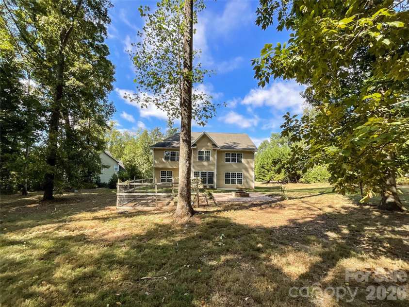 7527 Snowbird Court, Mint Hill, NC 28227.  MLS# CAR4432418, YatesRealty ID 55245. 