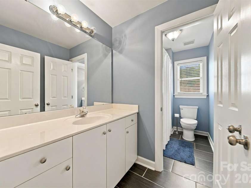 5539 Sunstar Court, Charlotte, NC 28226.  MLS# CAR4431682, YatesRealty ID 55248. 