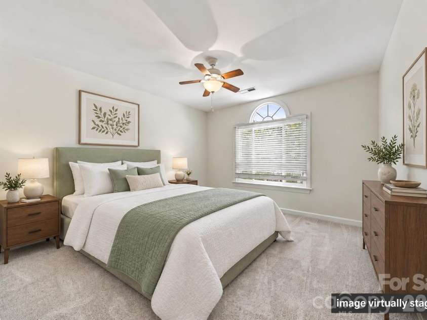 5539 Sunstar Court, Charlotte, NC 28226.  MLS# CAR4431682, YatesRealty ID 55248. 