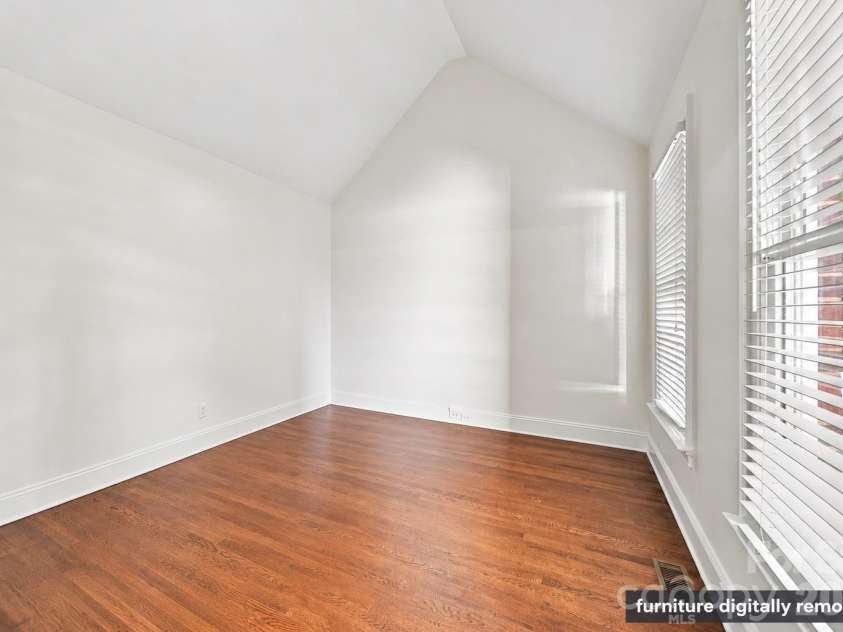 5539 Sunstar Court, Charlotte, NC 28226.  MLS# CAR4431682, YatesRealty ID 55248. 