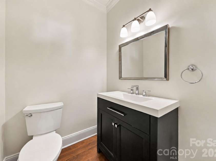 5539 Sunstar Court, Charlotte, NC 28226.  MLS# CAR4431682, YatesRealty ID 55248. 