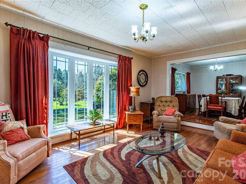 2586 Kim Miller Road, Lake Toxaway, NC 28747.  MLS# CAR4431012, YatesRealty ID 55249. 