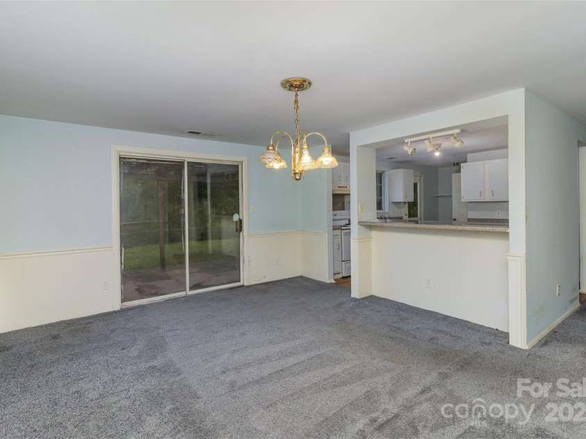 6005 Fringe Tree Drive, Charlotte, NC 28227.  MLS# CAR4241933, YatesRealty ID 5525. 