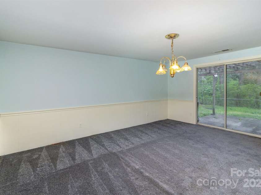 6005 Fringe Tree Drive, Charlotte, NC 28227.  MLS# CAR4241933, YatesRealty ID 5525. 