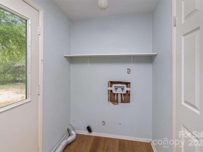 6005 Fringe Tree Drive, Charlotte, NC 28227.  MLS# CAR4241933, YatesRealty ID 5525. 