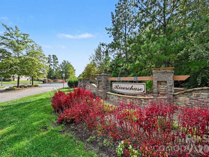 831 Tyne Drive, Fort Mill, SC 29715.  MLS# CAR4432362, YatesRealty ID 5525. 