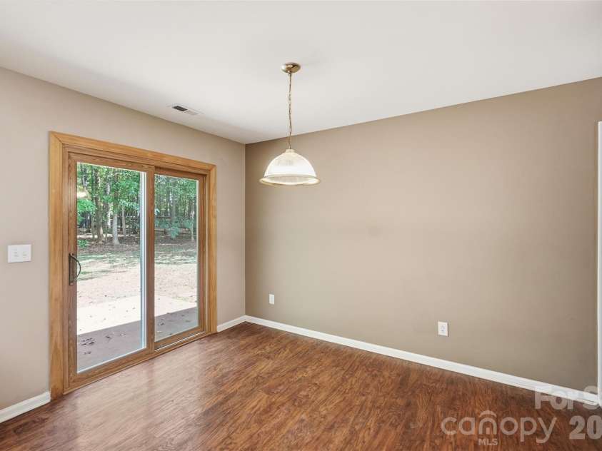 1619 Eagle Lake Drive, Indian Land, SC 29707.  MLS# CAR4431314, YatesRealty ID 55250. Dining area