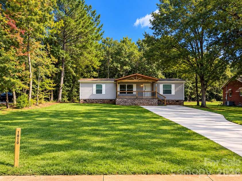 1810 Kingston Road, Shelby, NC 28150.  MLS# CAR4432376, YatesRealty ID 55251. 