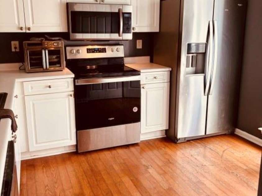 6376 Mallard View Lane, Charlotte, NC 28269.  MLS# CAR4432128, YatesRealty ID 55255. 