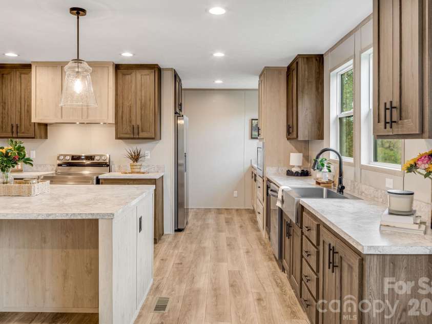 823 Jupiter Road, Weaverville, NC 28787.  MLS# CAR4431463, YatesRealty ID 55256. 
