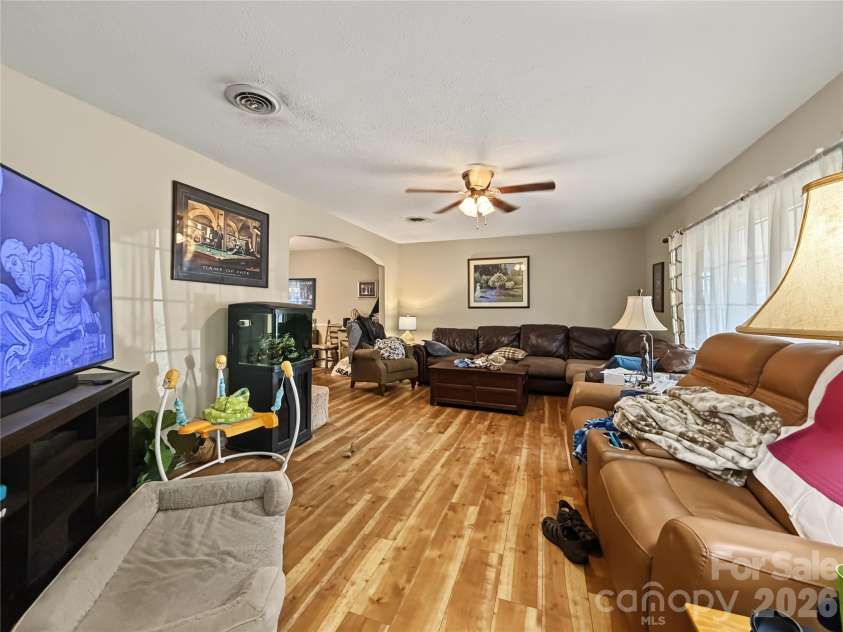 731 Club Drive, Statesville, NC 28677.  MLS# CAR4428330, YatesRealty ID 55258. 