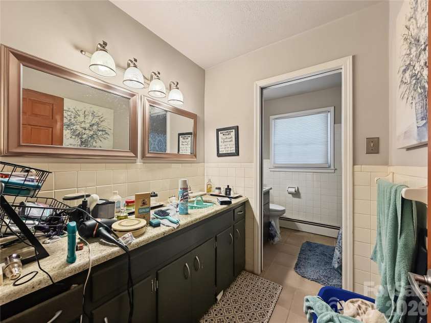 731 Club Drive, Statesville, NC 28677.  MLS# CAR4428330, YatesRealty ID 55258. 