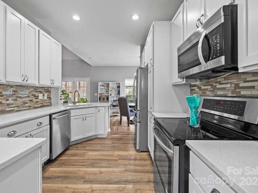 207 Pebble Creek Crossing, Fort Mill, SC 29715.  MLS# CAR4225180, YatesRealty ID 5526. 