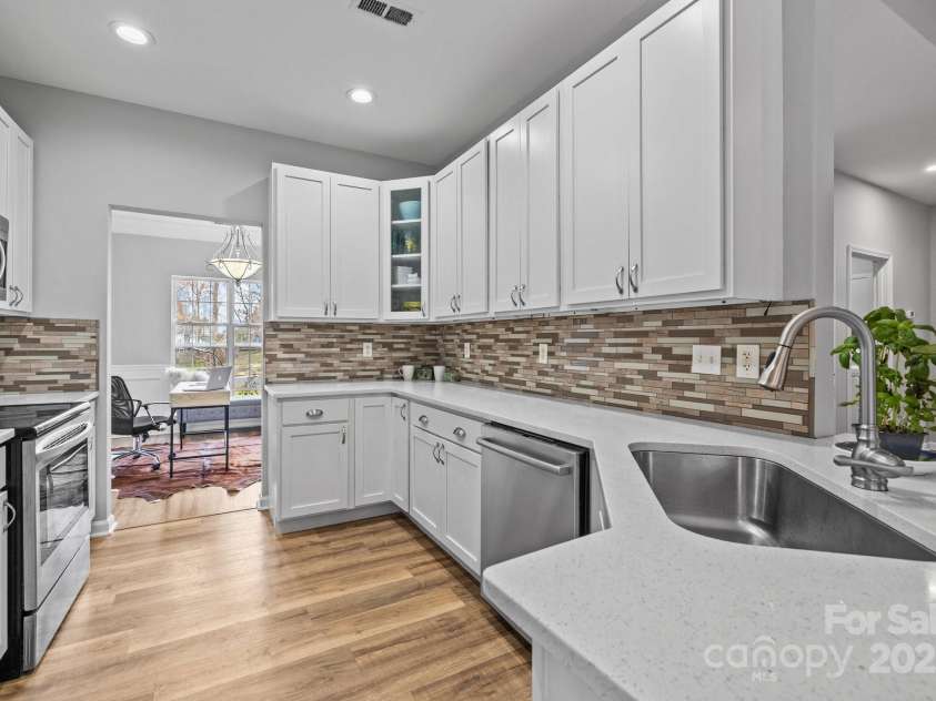 207 Pebble Creek Crossing, Fort Mill, SC 29715.  MLS# CAR4225180, YatesRealty ID 5526. 