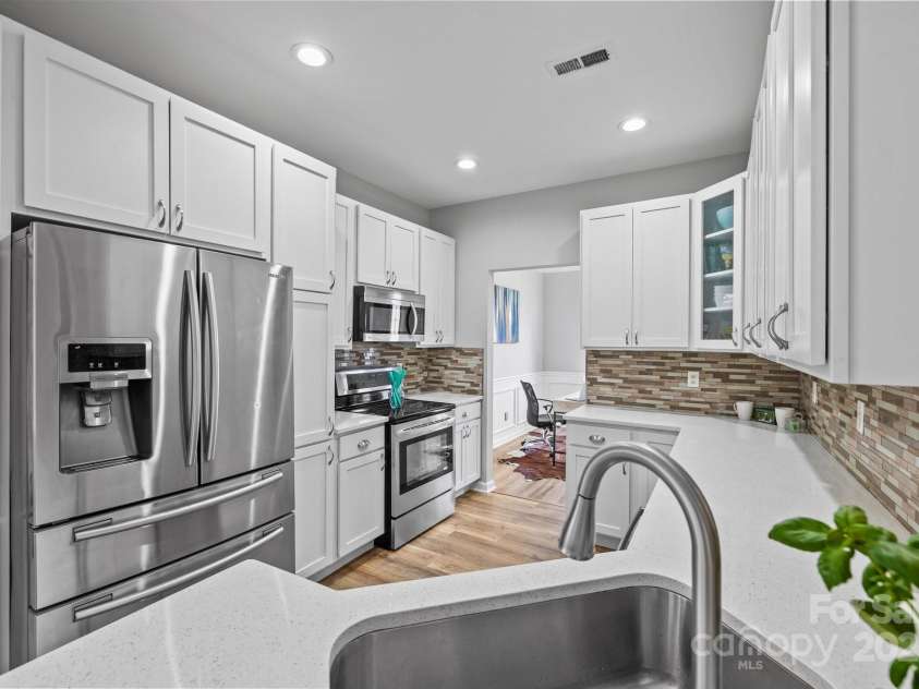 207 Pebble Creek Crossing, Fort Mill, SC 29715.  MLS# CAR4225180, YatesRealty ID 5526. 